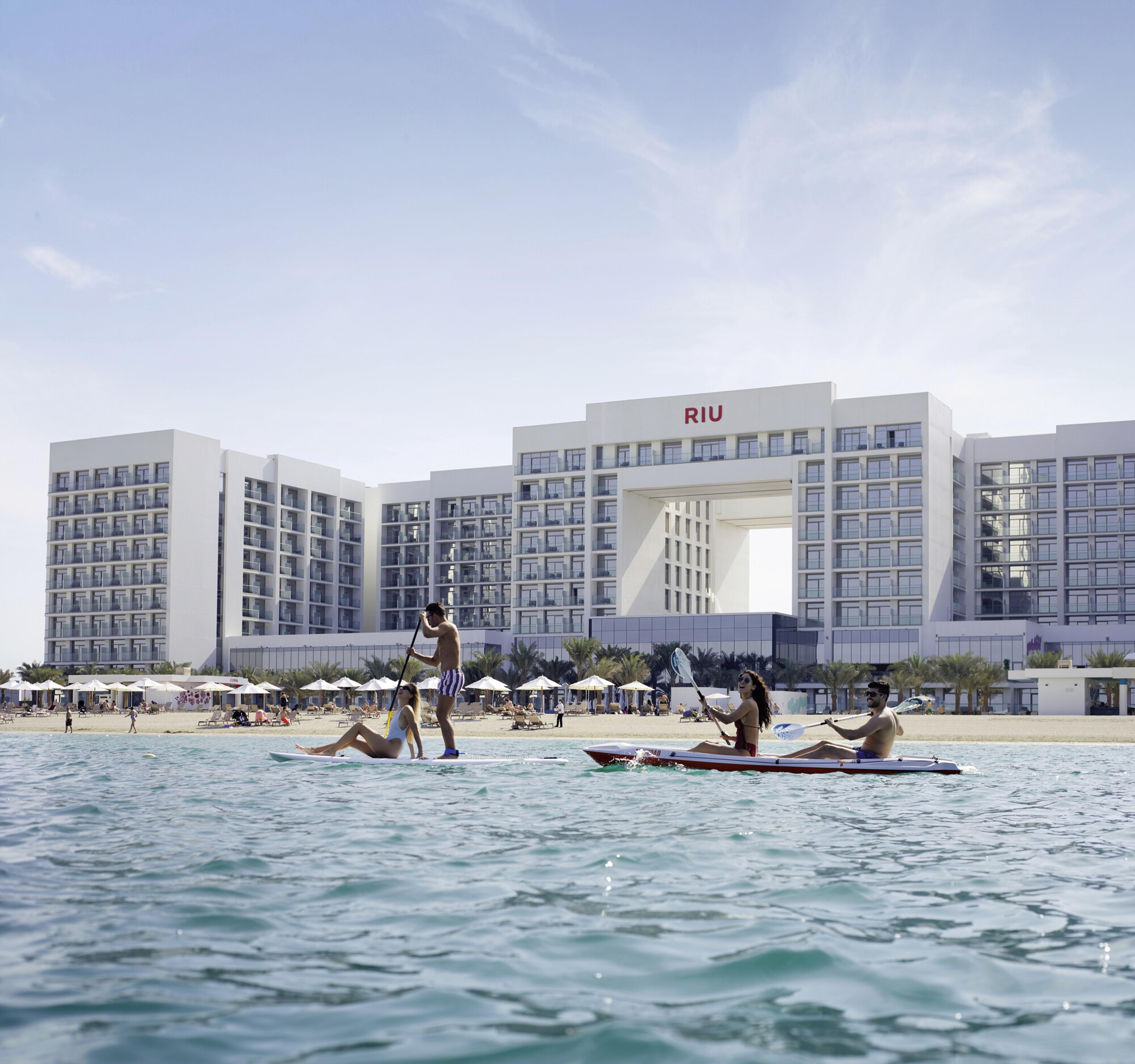 Riu Dubai Hotel Exterior photo